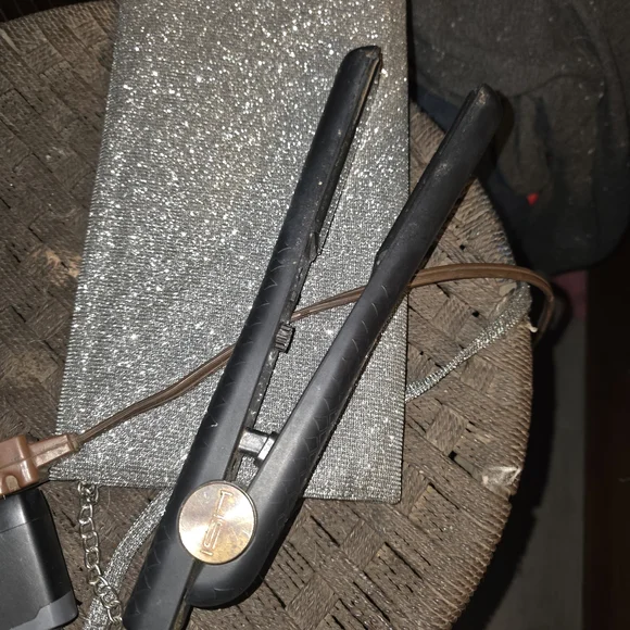 4 Hair Straightener Bundle Deal .. Chi, Amika, HSI, & Remington